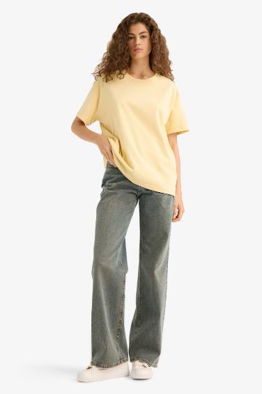 تيشيرت نص كم اوفر سايز أصفر برقبة مستديرة