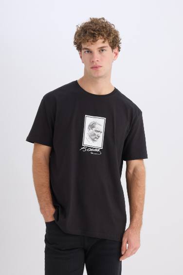 Regular Fit Crew Neck Printed T-Shirt