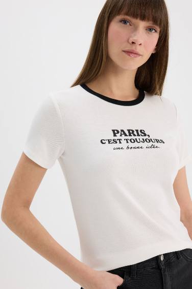 T-shirt imprimé à col rond et manches courtes Coupe régulière