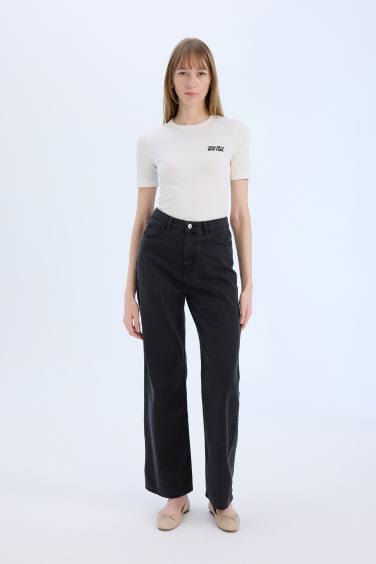 Slim Fit Crew Neck Printed Casual T-Shirt