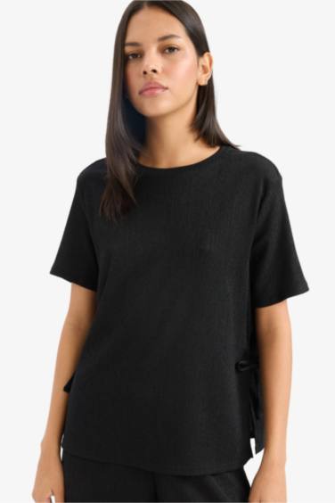 Woman Short Sleeve T-Shirt