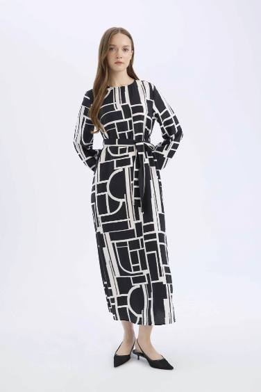 Regular Fit Crew Neck Patterned Belted Maxi Dress