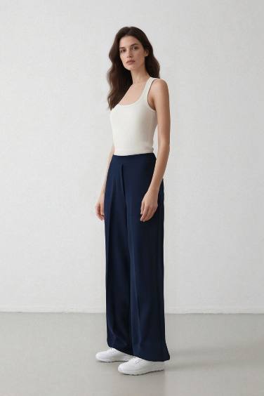 Pantalon large taille haute à Coupe droite