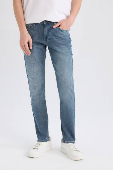 Pedro Slim Fit Normal Waist Skinny Leg Jeans