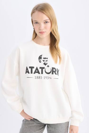 Oversize Geniş Kalıp Bisiklet Yaka Atatürk Baskılı Sweatshirt