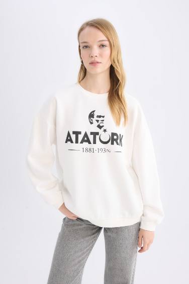 Oversize Geniş Kalıp Bisiklet Yaka Atatürk Baskılı Sweatshirt