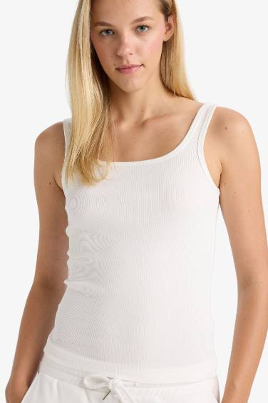 Slim Fit Basic Camisole Round Collar Tank Top