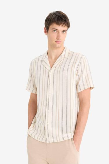 Regular Fit Polo Neck Short Sleeve Shirt