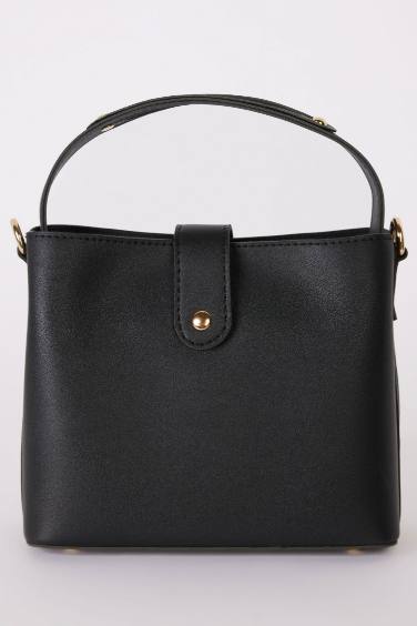 Woman Faux Leather Shoulder Bag