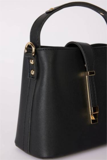 Woman Faux Leather Shoulder Bag