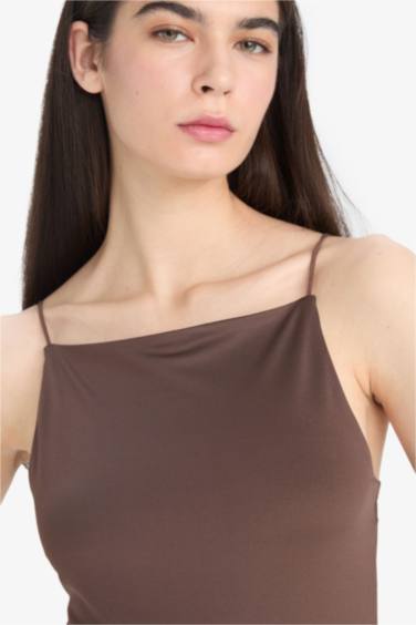 Әйелдерге слим пішімі шаршы ойық Ішкөйлек