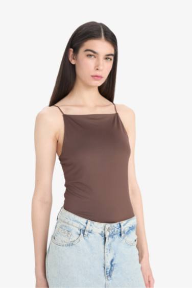 Әйелдерге слим пішімі шаршы ойық Ішкөйлек