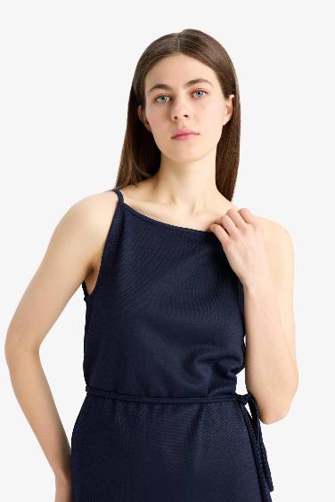 تانك توب بيكيه قصة عادية بياقة عريضة