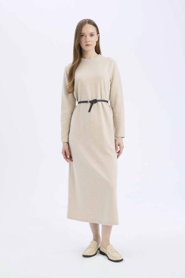 Regular Fit Crew Neck Belted Selanik Fabric Maxi Dress