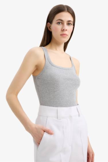 Regular Fit Basic Round Collar Tank Top