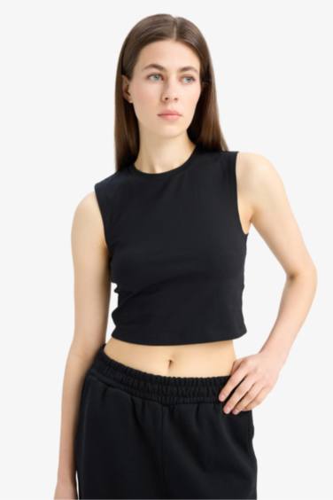 Slim Fit Basic Round Collar Tank Top