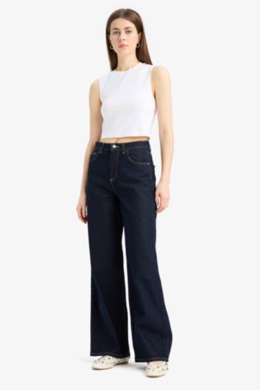 Slim Fit Basic Round Collar Tank Top