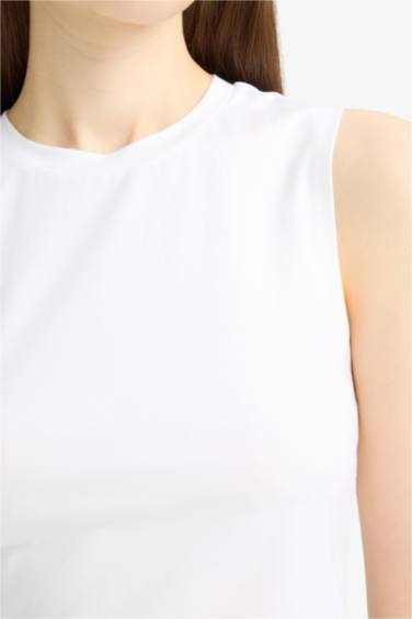 Slim Fit Basic Round Collar Tank Top