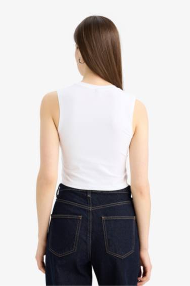 Slim Fit Basic Round Collar Tank Top