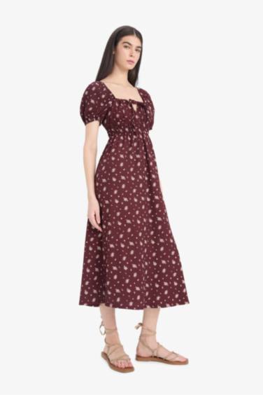 Kare Yaka Çiçekli Bürümcük Kısa Kollu Midi Elbise