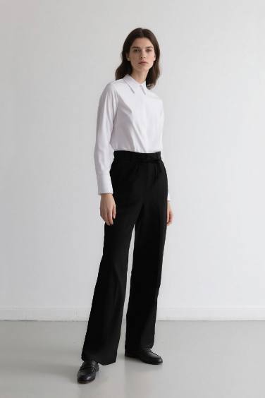 Afra x DeFacto Wide Leg Kumaş Palazzo Pantolon Üç Cepli Normal Bel Standart Boy