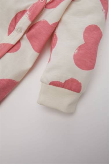 Kız Bebek Yenidoğan Kalp Desenli Penye Uzun Kollu Çıtçıtlı Tulum