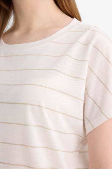 Футболка с круглым вырезом и коротким рукавом