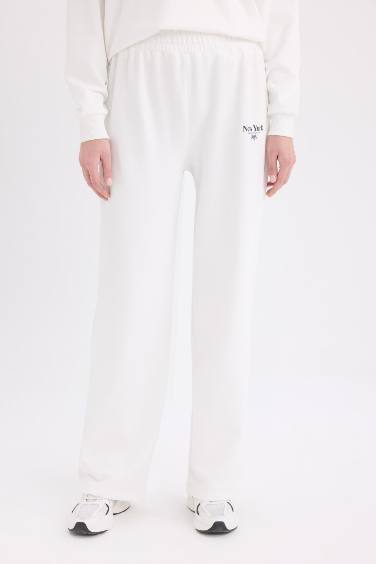 سروال رياضي واسع مطبوع بخصر مطاطي