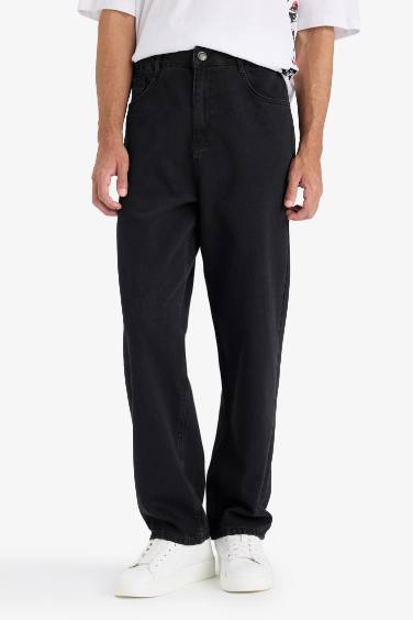 Sergio Regular Fit Regular Waist Straight Leg Jeans