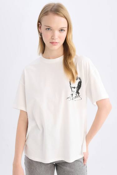 Woman Short Sleeve T-Shirt