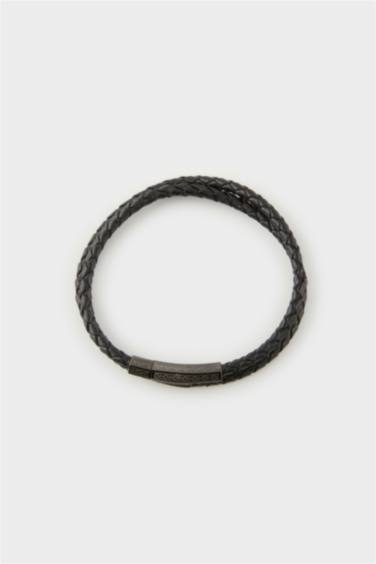 اسورة رجالي اسود من AtolyeWolf x DeFacto