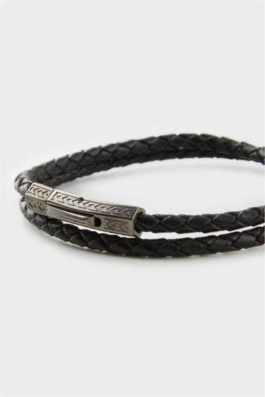 اسورة رجالي اسود من AtolyeWolf x DeFacto