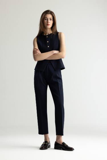 Carrot Fit Çift Cepli Yüksek Bel Düz Paça Kumaş Pantolon