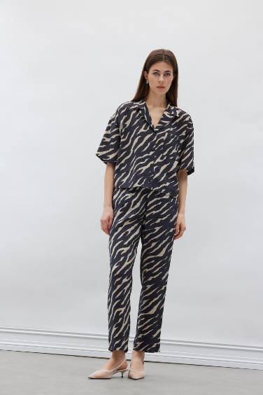 Carrot Fit Zebra Desenli Modal Kumaş Pantolon Çift Cepli Yüksek Bel Düz Paça