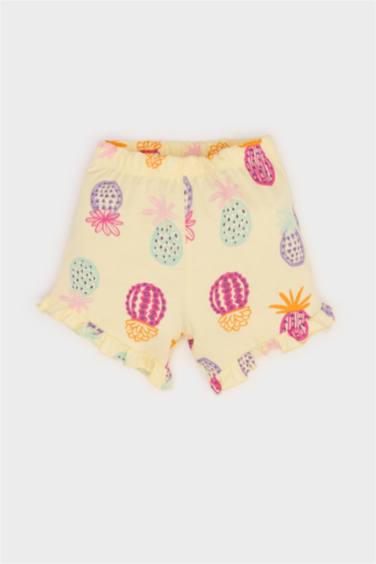 طقم بنات من تيشيرت مطبوع و شورت