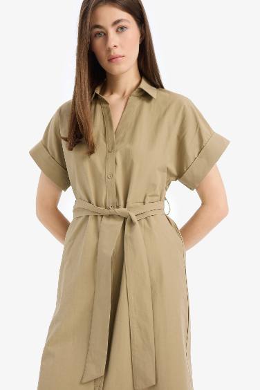 A Kesim Gömlek Yaka Kuşaklı Poplin Kısa Kollu Midi Elbise