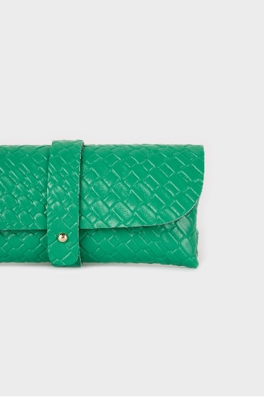 Kadın Örgü Desenli Güneş Gözlüğü Kılıfı