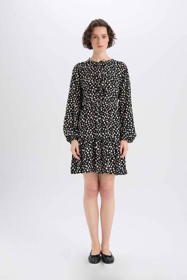 Crew Neck Polka Dot Mini Dress