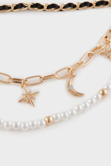 Woman Pearl Detailed Charm Keychain