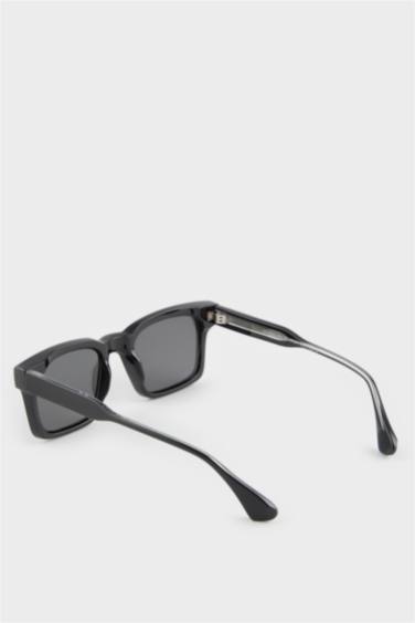 Woman Square Sunglasses