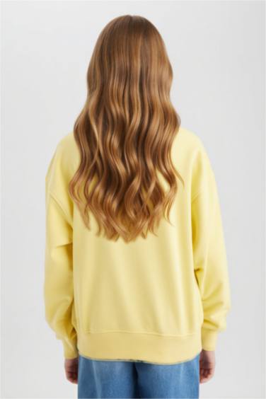 Girl Relax Fit Crew Neck Printed Sweatshirt