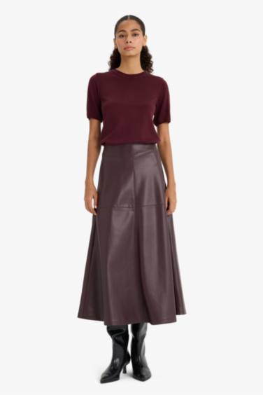 بلوز تريكو نص ردن قصة عادية بياخة مستديرة