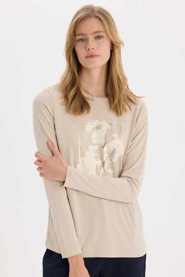 Woman Long Sleeve T-Shirt