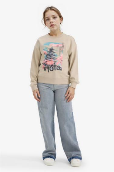 Girl Relax Fit Crew Neck Printed Sweatshirt
