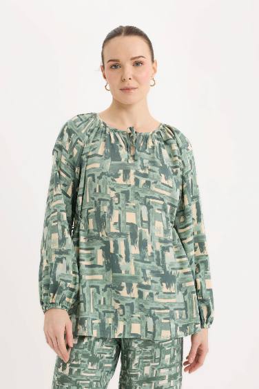 Regular Fit Büzgülü Yaka Desenli Uzun Kollu Bluz