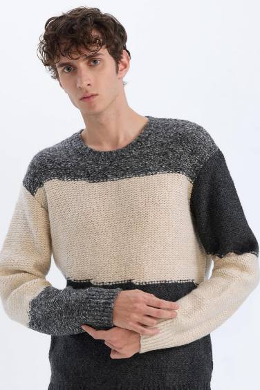 Standard Fit Crew Neck Knitwear Pullover