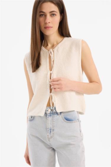 يلك تريكو قصة عادية بياخة مستديرة