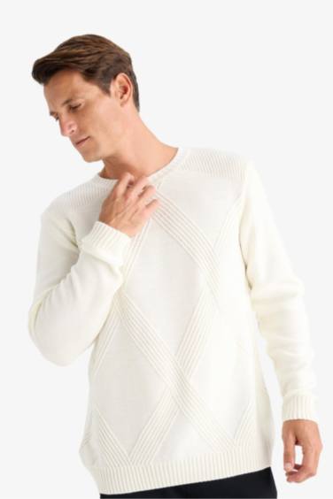 Standard Fit Crew Neck Knitwear Pullover