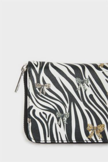 Woman Faux Leather Wallets