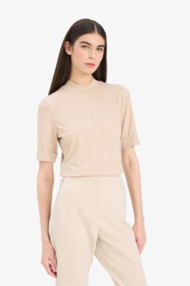 Woman Short Sleeve T-Shirt